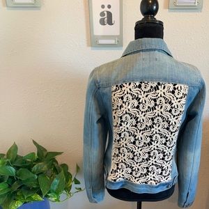 Jean jacket with lace back